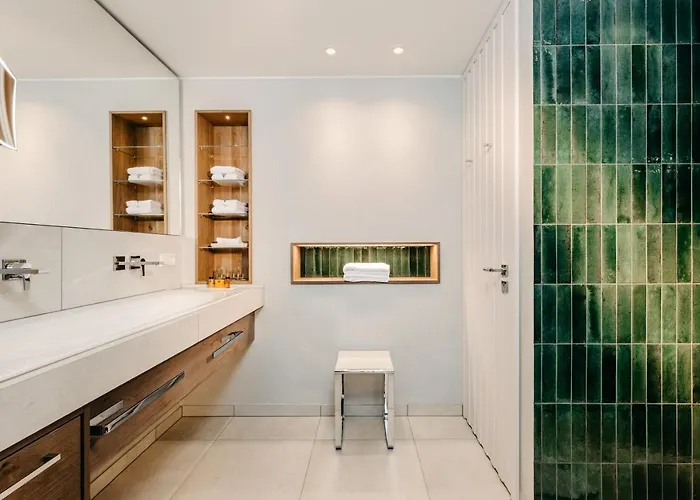 Hotell Waldhaus Ohlenbach 4*